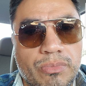 Meet your Posher, Elio